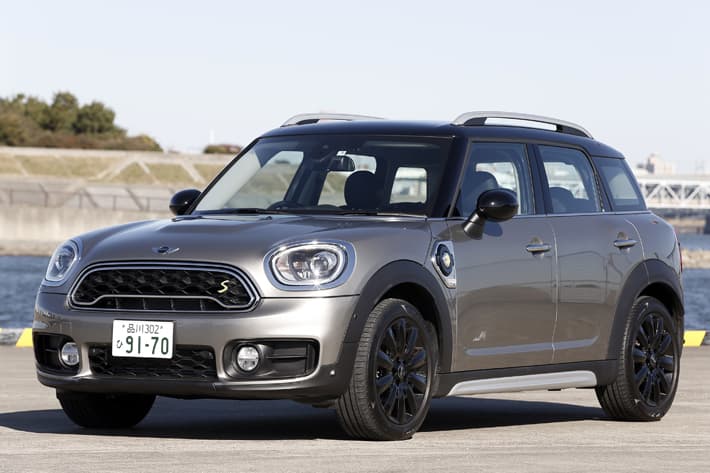 Miniクロスオーバー Phev プラグインハイブリッド 徹底解説 Mini らしいキャラはそのままに上質な走りも手に入れた 話題を先取り 新型車解説2018 Mota