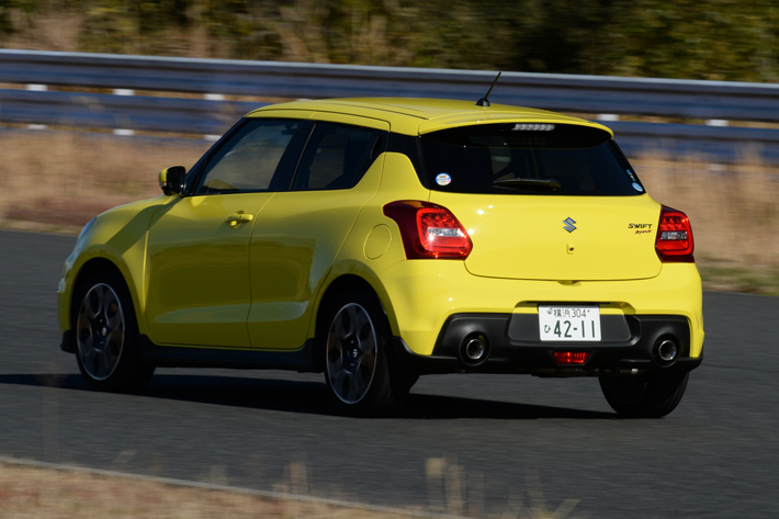 スズキ  スイフトスポーツ