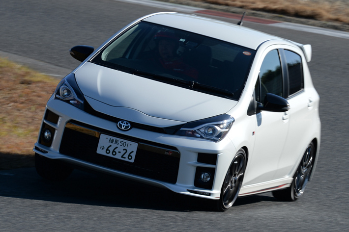 トヨタ  ヴィッツGR