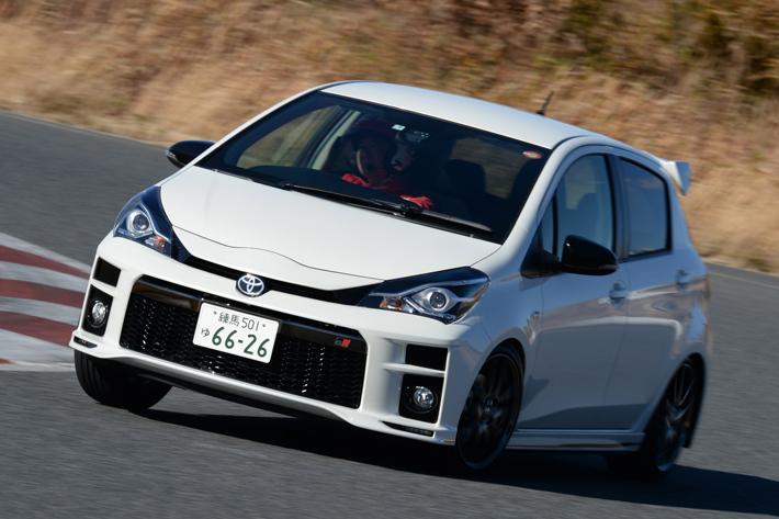 トヨタ  ヴィッツGR