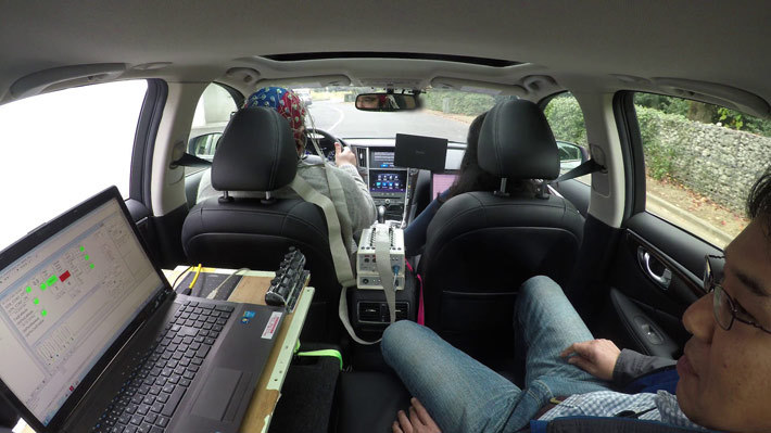 日産の脳波測定による運転支援技術