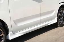 スズキ 新型スペーシアカスタム”HYBRID XS TURBO”　サイドアンダースポイラー