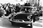 シャルル・ド・ゴール大統領とシトロエンDSの大統領専用車