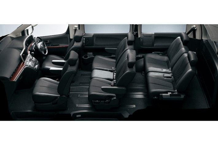 日産 エルグランド（2002年モデル）