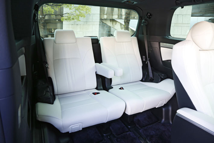 トヨタ 新型アルファード Executive Lounge S[E-Four(4WD)]