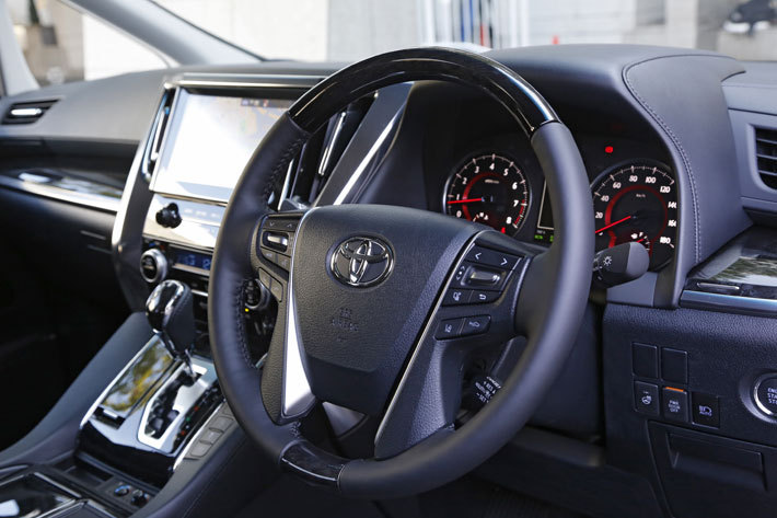 トヨタ 新型ヴェルファイア ZG[V6 3.5リッター／FF]