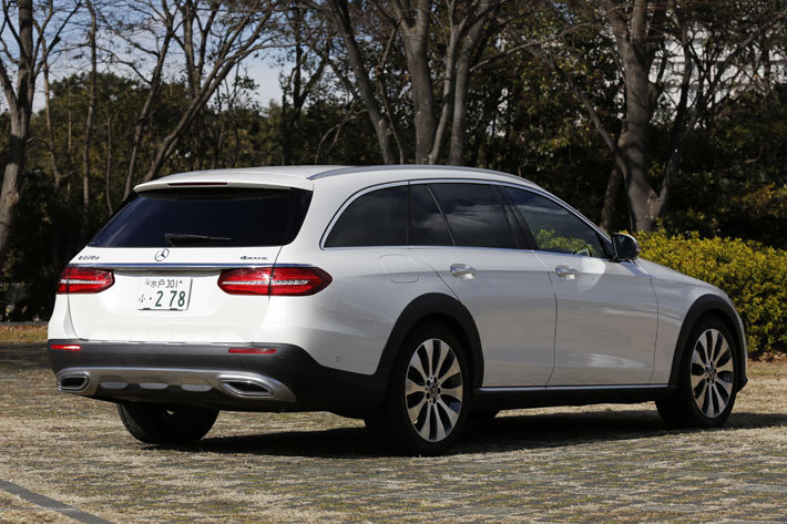 メルセデス・ベンツ 新型E220d 4MATIC All-Terrain(オールテレイン)[4WD]