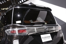 日産 エルグランド 特別仕様車 ハイウェイスター ジェットブラックアーバンクロム／東京オートサロン2018