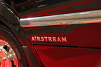 AIRSTREAM INTERSTATE(エアストリーム・インターステート)はメルセデス・ベンツ スプリンターをベースに造られた最高級モーターホーム【ジャパンキャンピングカーショー2018】