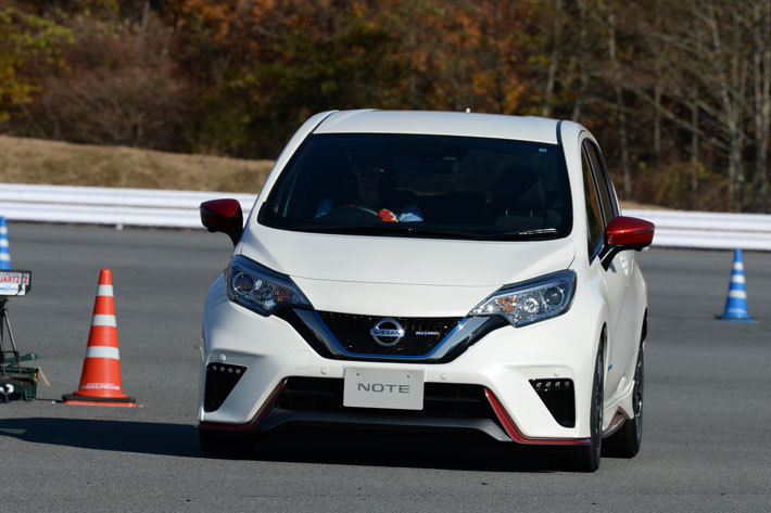 NISMOドライビングアカデミー