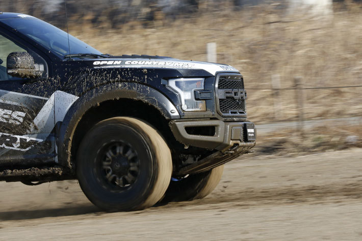 トーヨータイヤ オープンカントリー「M/T」を装着したフォード F-150
