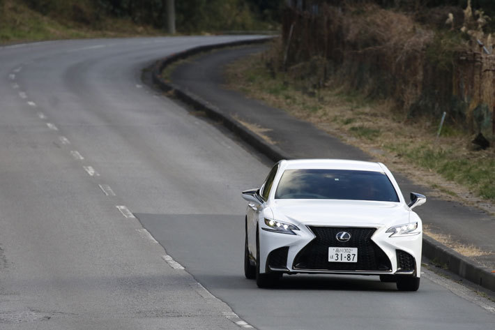 レクサス 新型LS500 ”F SPORT”[FR・V6 3.5リッターツインターボ]