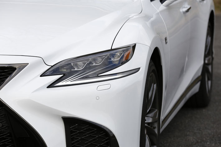レクサス 新型LS500 ”F SPORT”[FR・V6 3.5リッターツインターボ]
