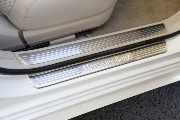 メルセデスベンツSクラスS550Long4MATIC　ステップ