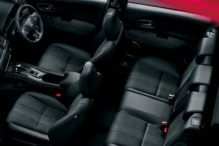 ホンダ ヴェゼル ハイブリッドRS ホンダセンシング