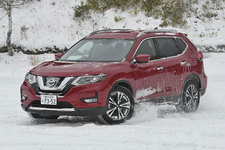 日産 雪上・氷上試乗レポート｜日産 エクストレイル