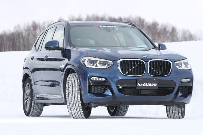 YOKOHAMA iceGUARD 6（アイスガード シックス）を装着したBMW X3