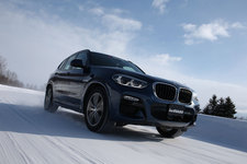 YOKOHAMA iceGUARD 6（アイスガード シックス）を装着したBMW X3