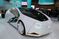 東京モーターショー2018で発表されたEV4輪モデル「TOYOTA Concept-愛i」