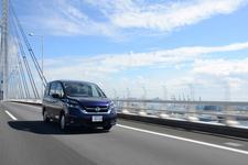 日産 セレナ（グレード：G）の走行イメージ