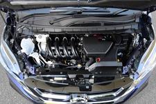 日産 セレナ（グレード：G）のエンジンルーム