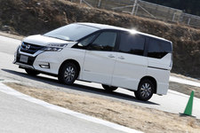 日産 セレナe-POWER ハイウェイスターV