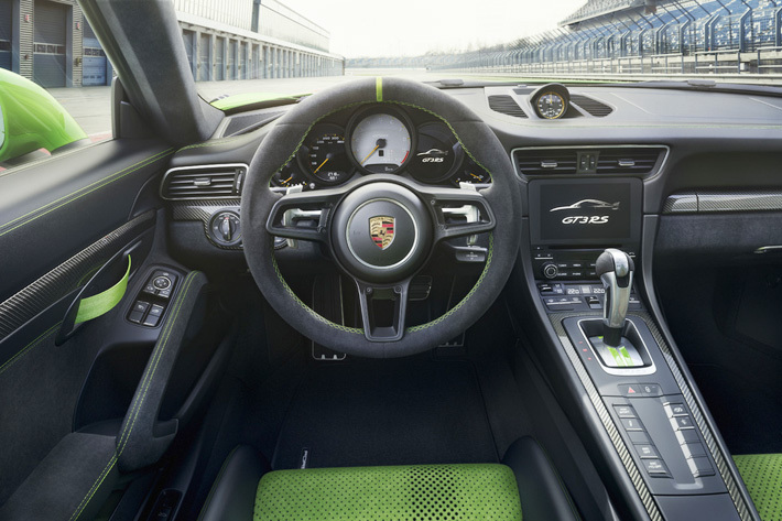 ポルシェ 公道走行okのレーシーなスポーツカー 新型911 Gt3 Rs の予約受注開始 価格は2692万円 画像ギャラリー No 9 業界先取り 業界ニュース 自動車ニュース21国産車から輸入車まで Mota