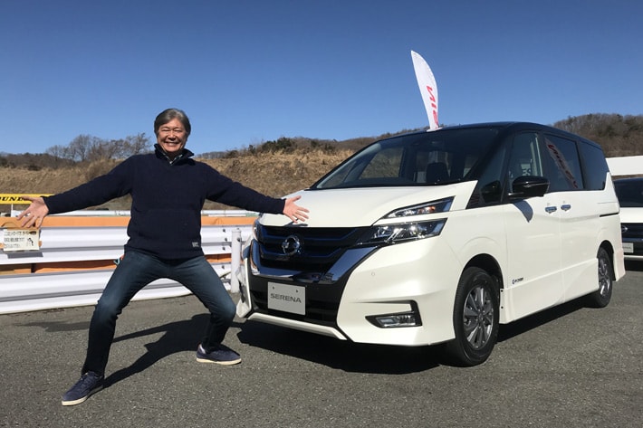 日産 セレナe Powerに速攻試乗 これがフルハイブリッドを超えたevミニバンだ 徹底検証 18年新型車種ー試乗レポート Mota 日産 セレナe Powerに速攻試乗 これがフルハイブリッドを超えたevミニバンだ 徹底検証 18年新型車種ー試乗レポート Mota