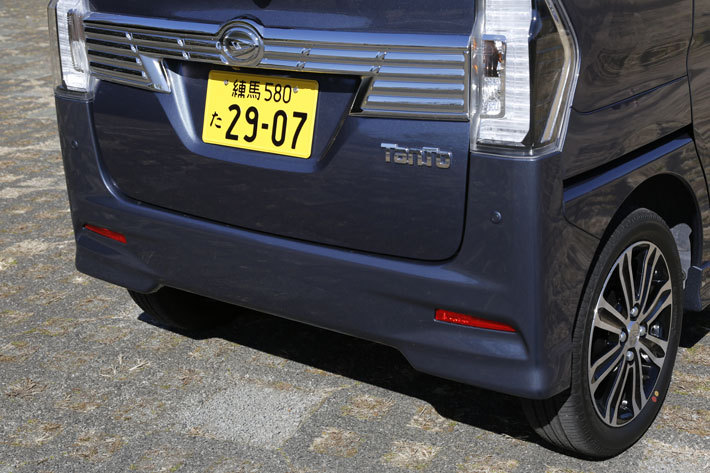 ダイハツ タントカスタム