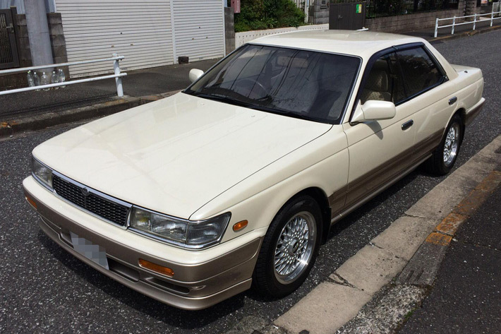 あの頃はよく見たのに レース生地のシートカバー はどこへ行ったのか コラム Mota あの頃はよく見たのに レース生地のシートカバー はどこへ行ったのか コラム Mota