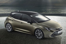 トヨタ 新型オーリス