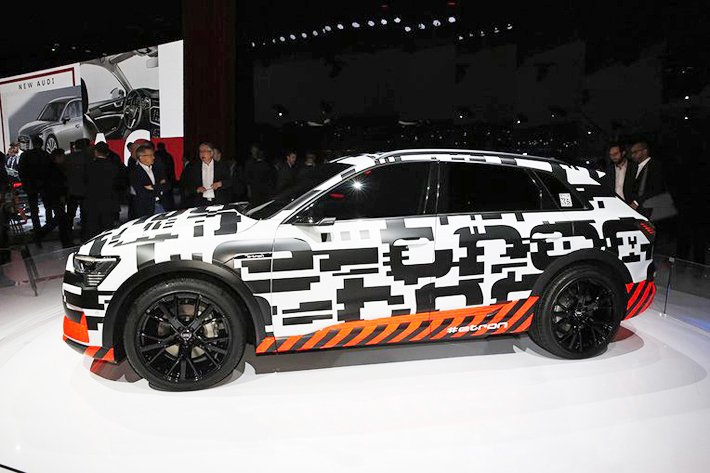 アウディ e-tron Prototype