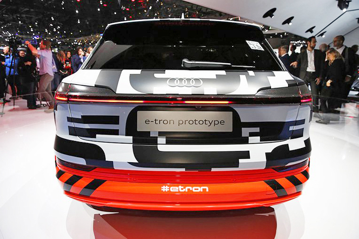 アウディ e-tron Prototype