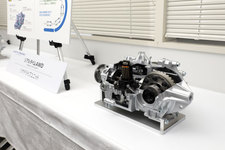 ホンダ 新型ヴェゼル リアルタイムAWD（リアドライブユニット）