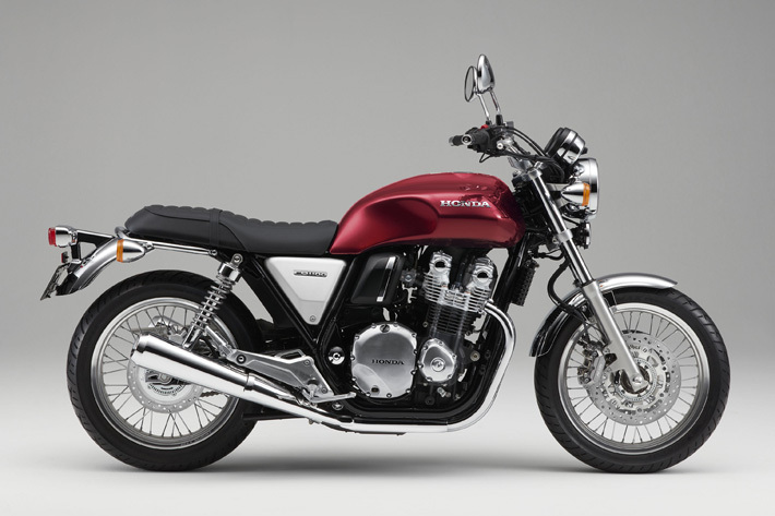 ホンダ CB1100 EX（キャンディークロモスフィアレッド）