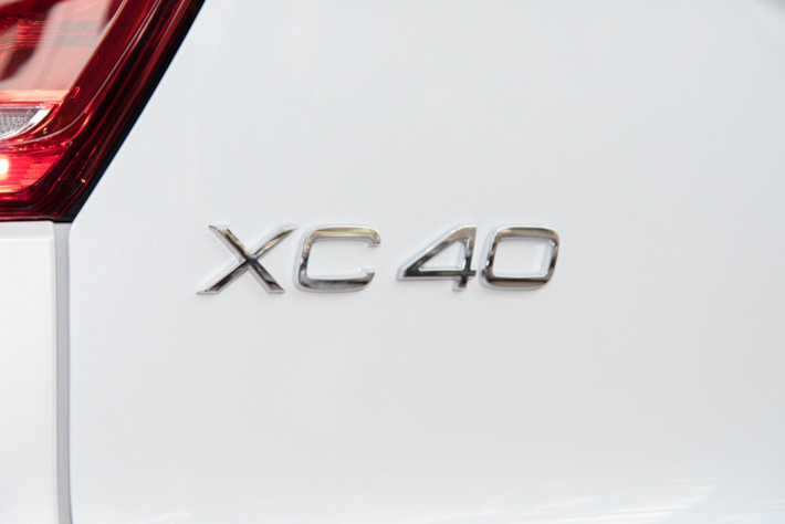 ボルボ XC40