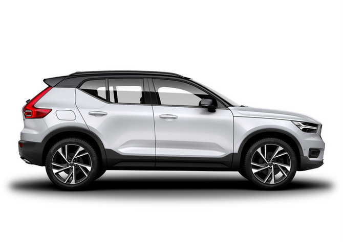 ボルボ XC40