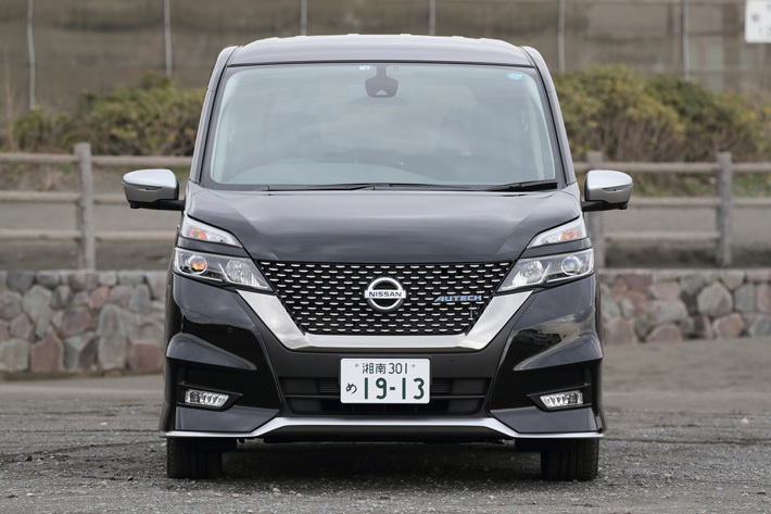 日産 セレナAUTECH SPORTS SPEC