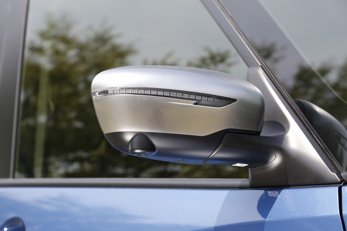 日産 セレナAUTECH SPORTS SPEC