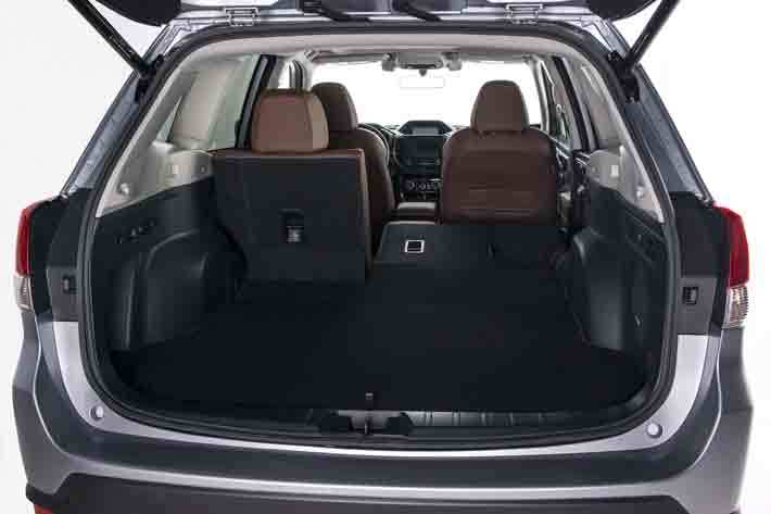 スバル 新型フォレスター