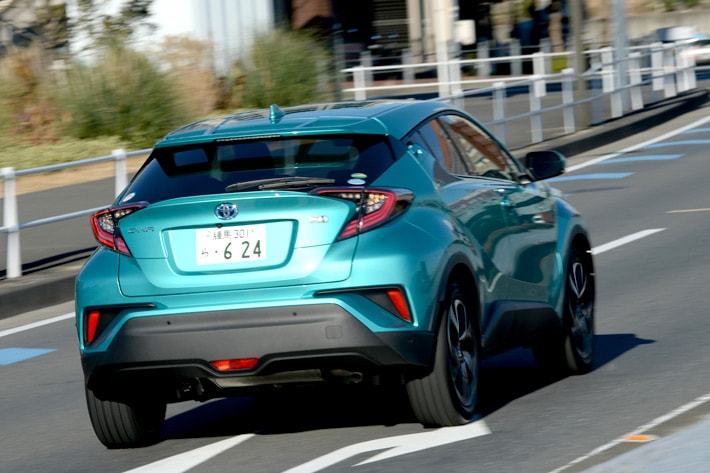 トヨタ C-HR(ハイブリッド)