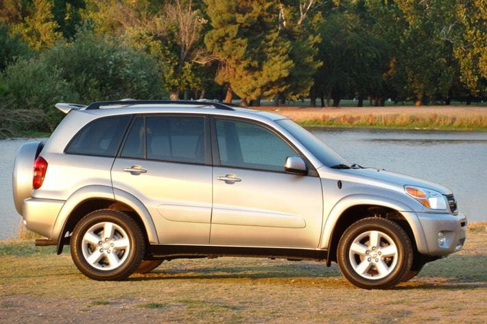 トヨタ RAV4（XA20W型・2代目・2004年）