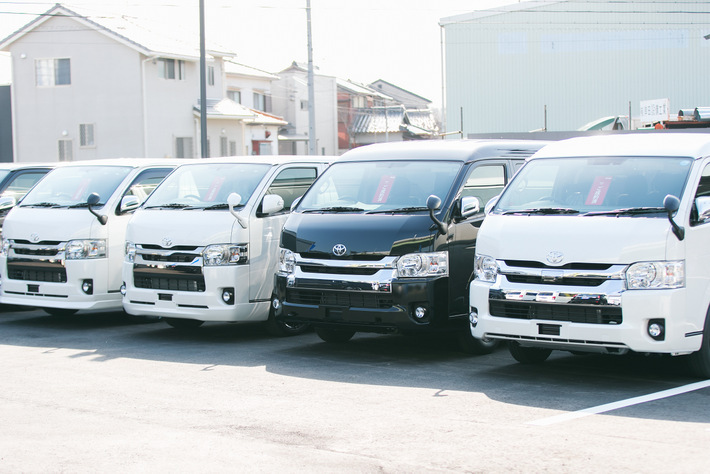 ハウスメーカーのBESSと自動車販売のFLEXが超オシャレなお店を愛知県にオープン！