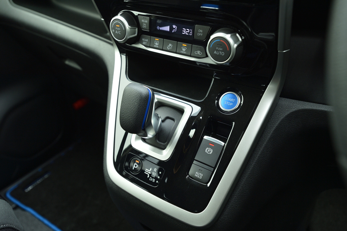 日産 セレナe-POWER