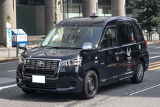 都内を走るJPN TAXI（ジャパンタクシー）