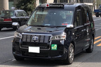 都内を走るJPN TAXI（ジャパンタクシー）