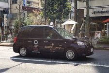 都内を走るJPN TAXI（ジャパンタクシー）