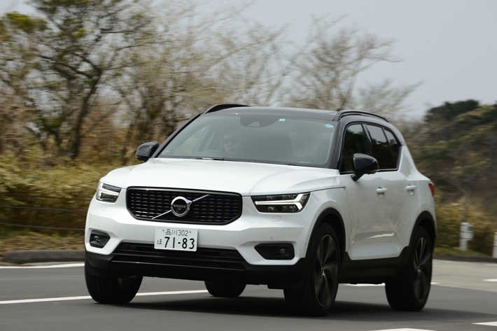 ボルボ XC40 T5 AWD R-DESIGN 1ST EDITION