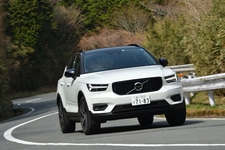 ボルボ XC40 T5 AWD R-DESIGN 1ST EDITION