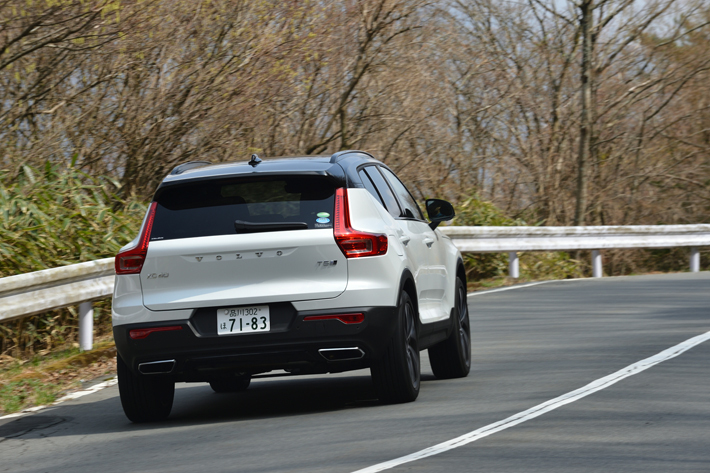 ボルボ XC40 T5 AWD R-DESIGN 1ST EDITION